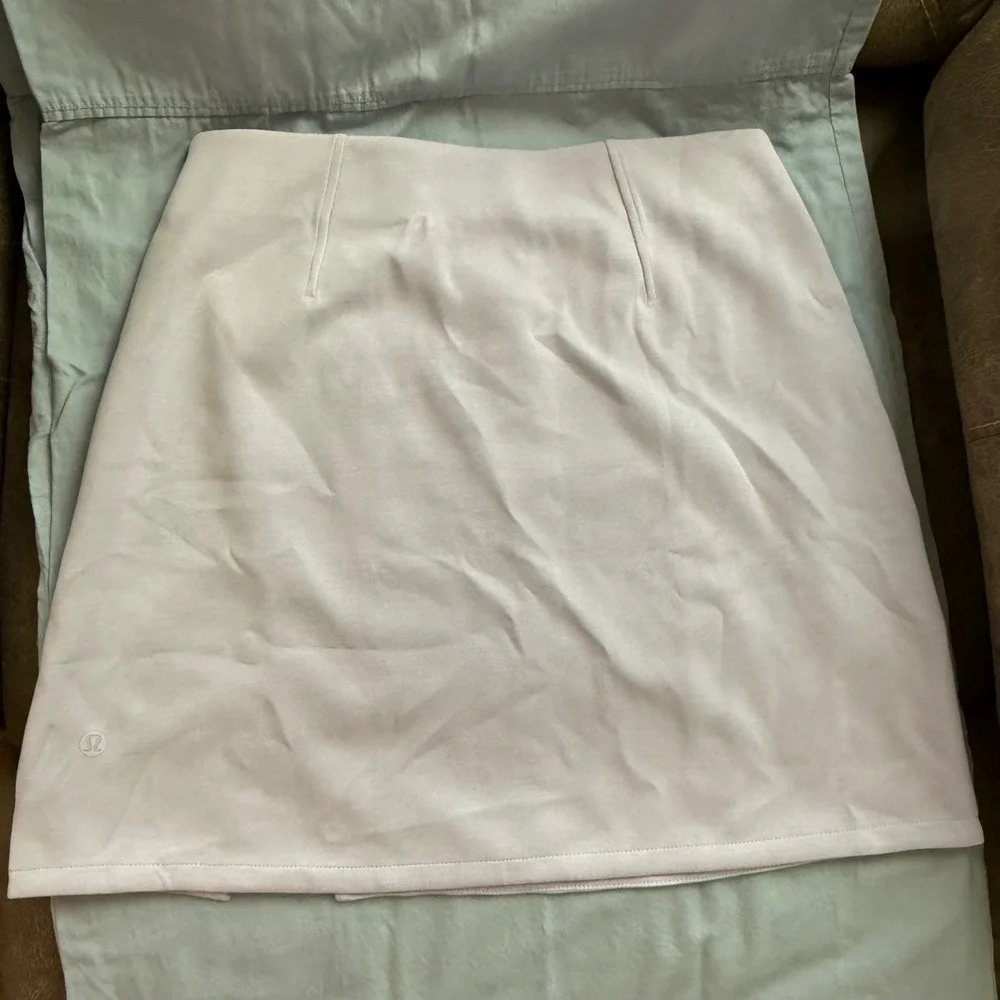 Lululemon Softstreme High-Rise Mini Skirt Lavender Frost Size S NWOT